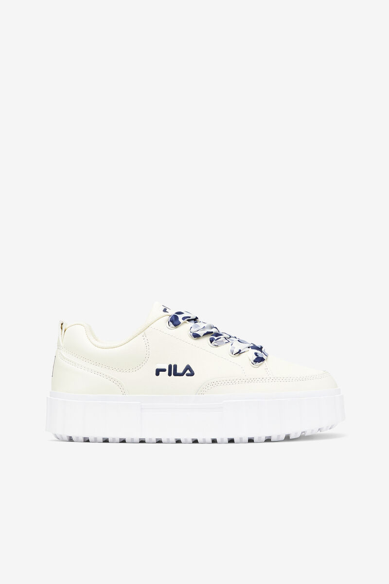 White / Navy / White Women's Fila Sandblast Low Satin Lace Trainers | CjkoTyMRseO