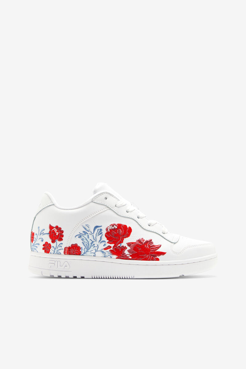 White / White / White Women's Fila Wx-110 Flower Trainers | 6QbugSpm8N7