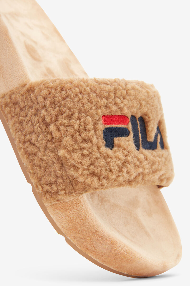 Beige / Navy / Red Women's Fila Fuzzy Drifter Sandals | MkTbwia9nAz