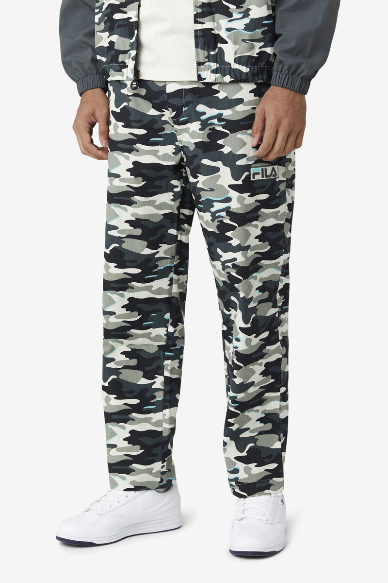 Black Men's Fila Brigade Camo Pants Pants | ZgfOO5TJsPe