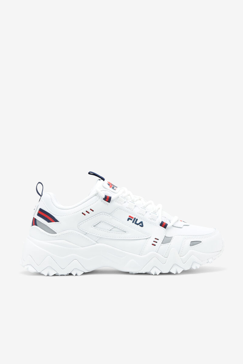 White / Navy / Red Men\'s Fila Oakmont Tr Running Shoes | jwfJg4S62DD