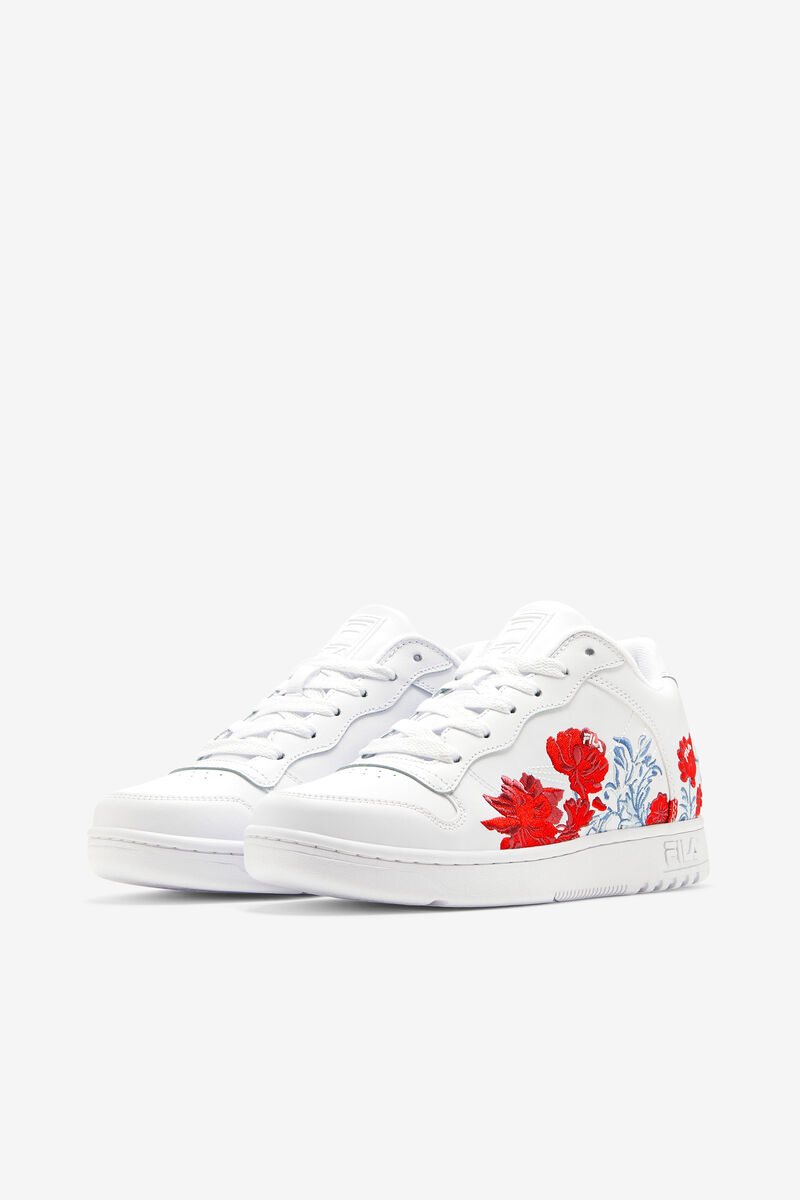 White / White / White Women's Fila Wx-110 Flower Trainers | 6QbugSpm8N7