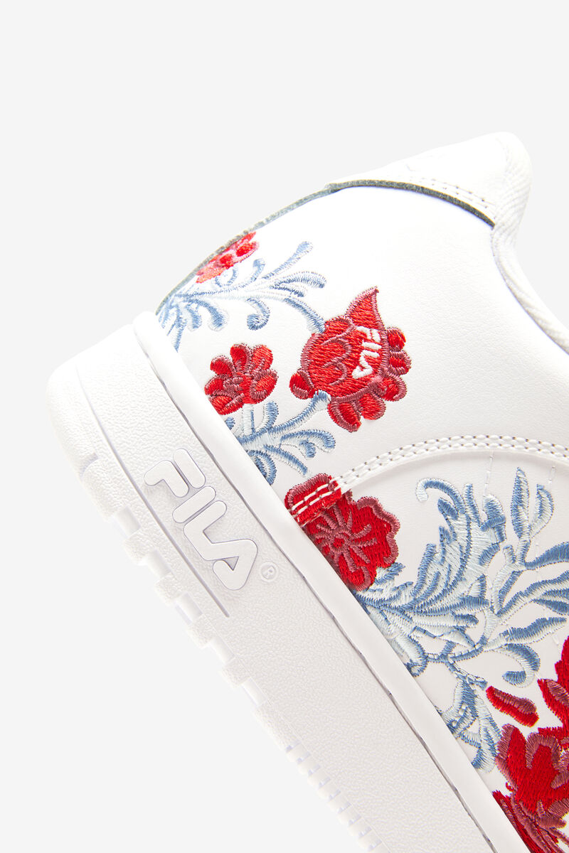 White / White / White Women's Fila Wx-110 Flower Trainers | 6QbugSpm8N7