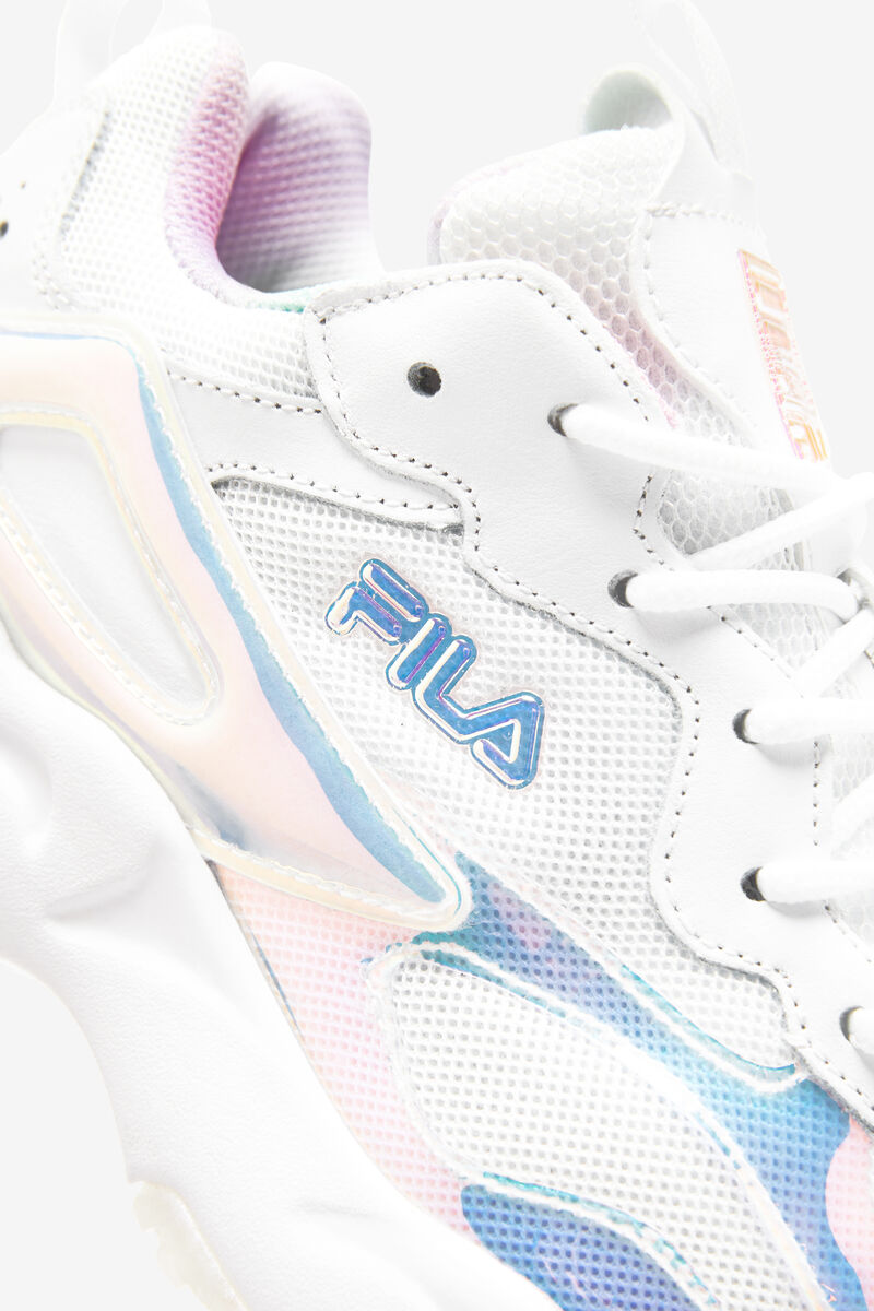 White / White Women's Fila Ray Tracer Iri Sport Shoes | Y7tbfjgTioI